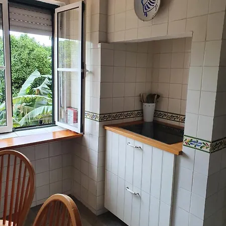 April Bridge House Apartment *
