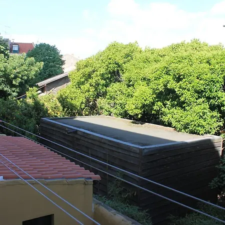 April Bridge House Lisboa