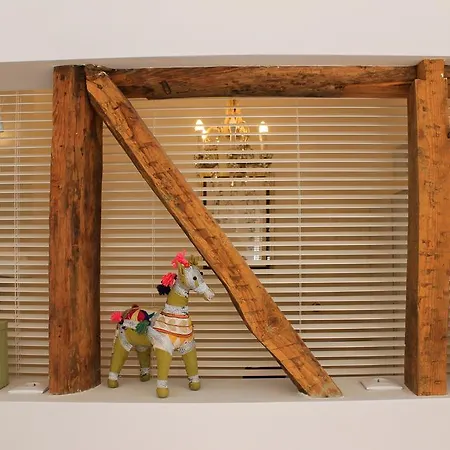 April Bridge House 아파트
