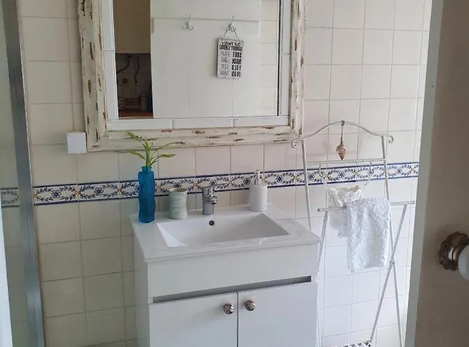 Apartament April Bridge House