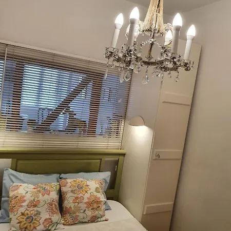 April Bridge House Apartamento Lisboa