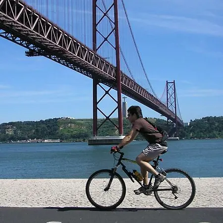 April Bridge House Apartamento